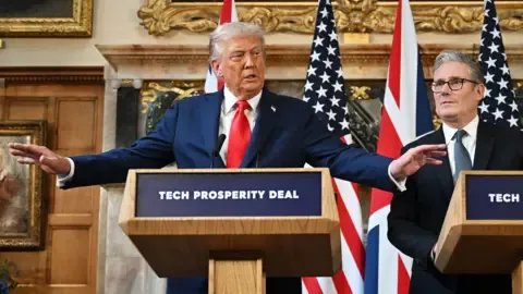 Trump Proposes Keir Starmer Could Deploy Military to Manage UK Boundaries